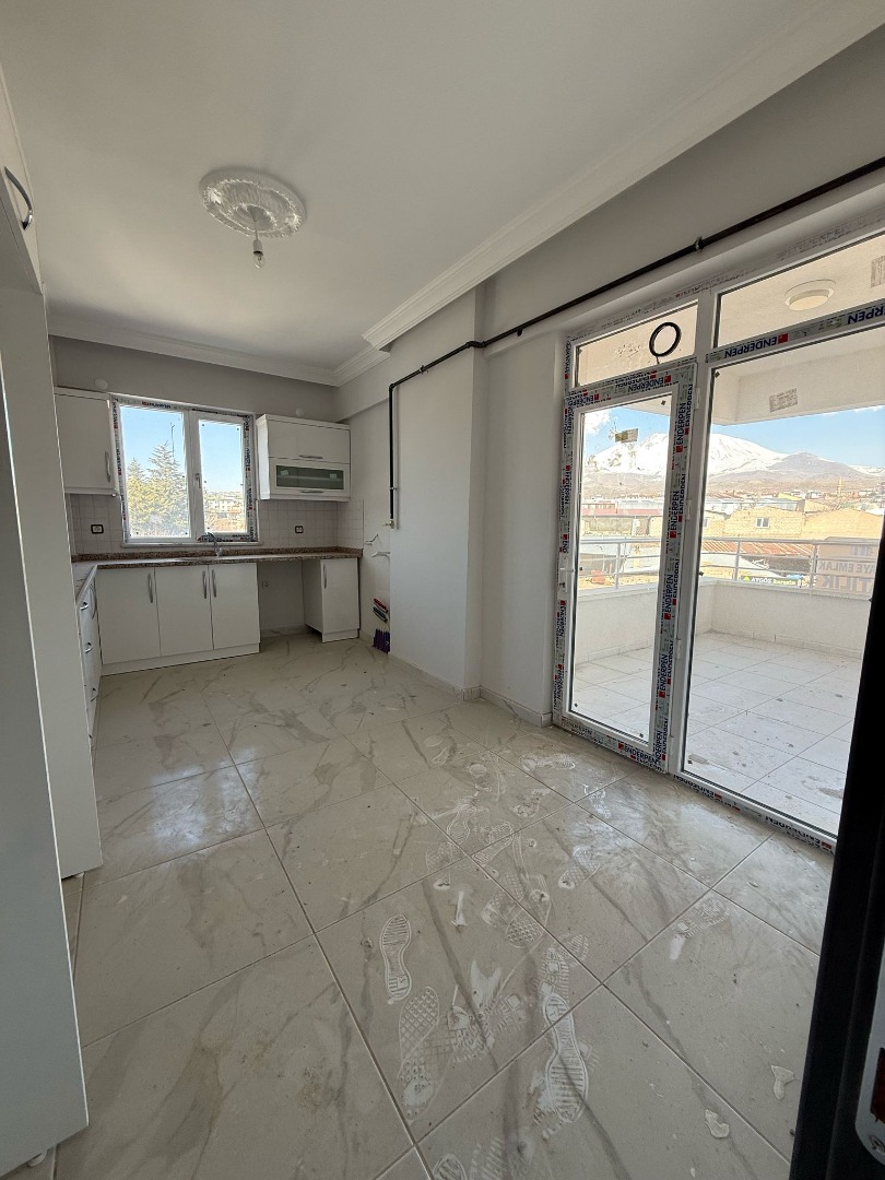 KAYSERİ DEVELİ AŞIK SEYRANİ MAHALLESİNDE SATILIK SIFIR DAİRE